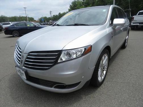 2019 Lincoln MKT Standard