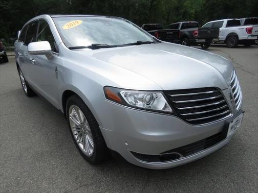 2019 Lincoln MKT Standard