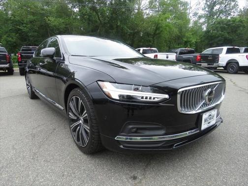 2024 Volvo S90 B6 Plus