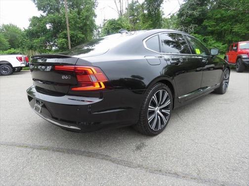 2024 Volvo S90 B6 Plus