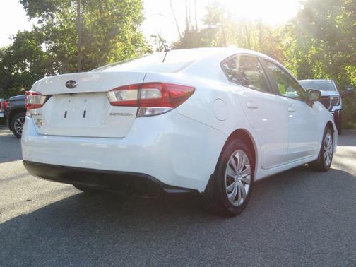 2019 Subaru Impreza 2.0i