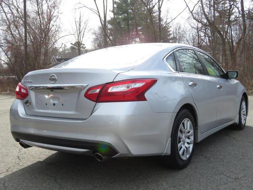 Brilliant Silver Metallic 2017 Nissan Altima 2.5 S