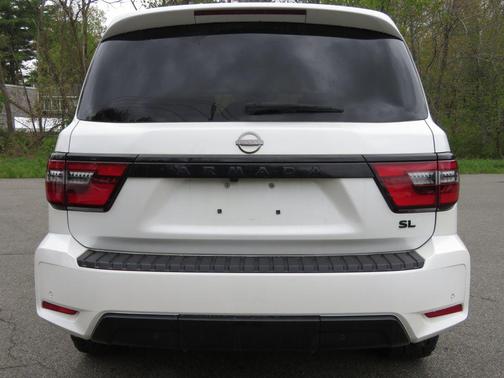 Aspen White TriCoat Pearl 2022 Nissan Armada SL 4WD