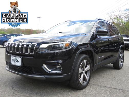 Diamond Black Crystal Pearlcoat 2022 Jeep Cherokee Limited