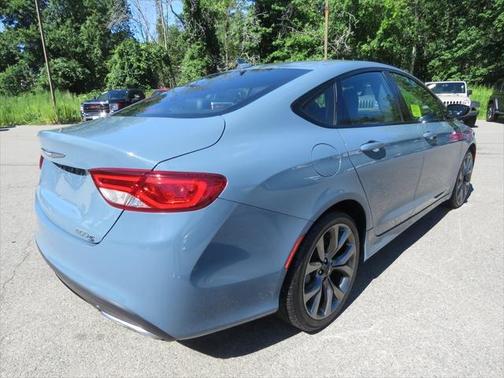 2015 Chrysler 200 S