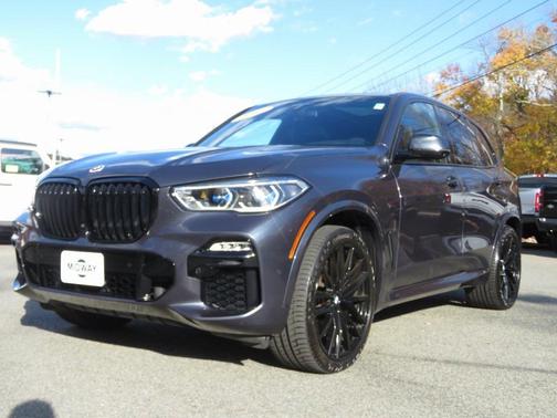 2020 BMW X5 M50i