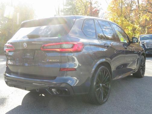 2020 BMW X5 M50i