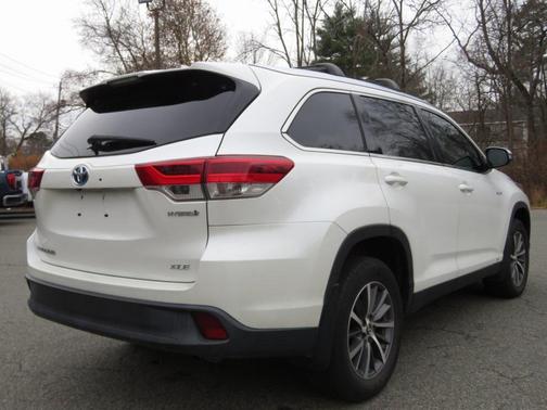 2019 Toyota Highlander Hybrid XLE