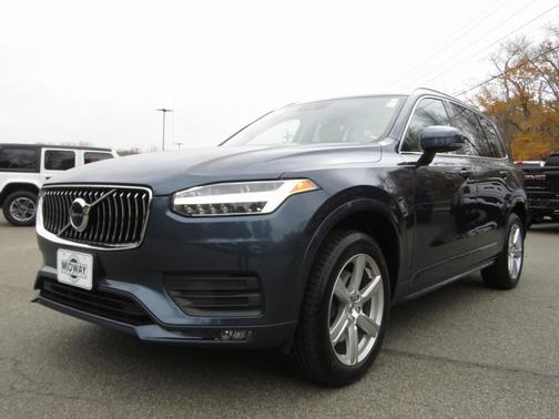 2020 Volvo XC90 T6 Momentum