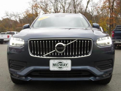 2020 Volvo XC90 T6 Momentum