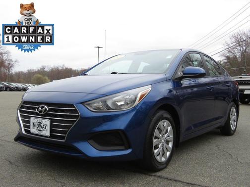 Admiral Blue 2022 Hyundai Accent SE