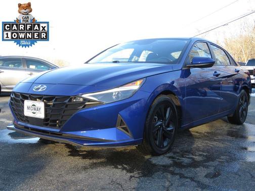 2022 Hyundai ELANTRA SEL