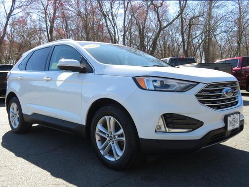 Oxford White 2019 Ford Edge SEL