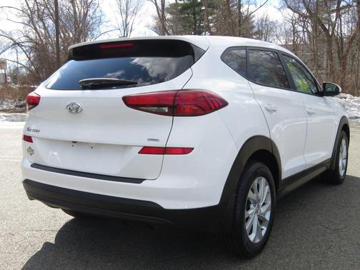 2020 Hyundai TUCSON SE
