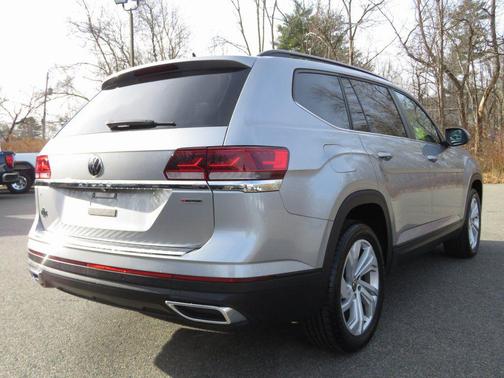 2022 Volkswagen Atlas 2.0T SE w/Technology 4MOTION