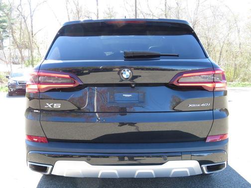 Black Sapphire Metallic 2020 BMW X5 xDrive40i