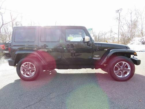 2012 Jeep Wrangler Unlimited Sahara