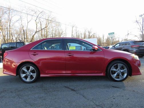 2014 Toyota Camry SE Sport