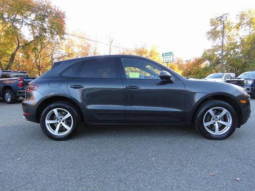 2017 Porsche Macan Base