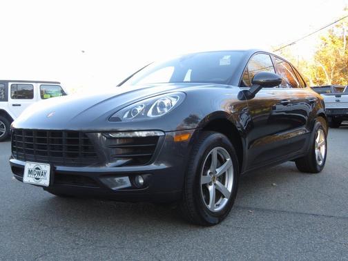 2017 Porsche Macan Base
