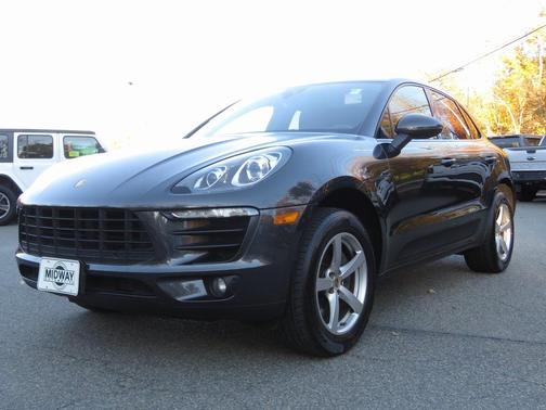2017 Porsche Macan Base