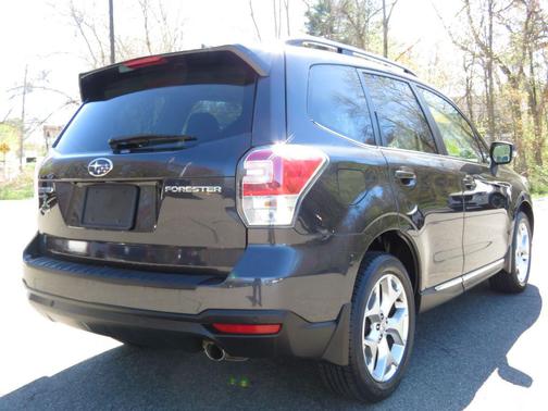 Dark Gray Metallic 2018 Subaru Forester 2.5i Touring