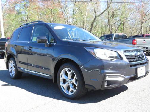Dark Gray Metallic 2018 Subaru Forester 2.5i Touring