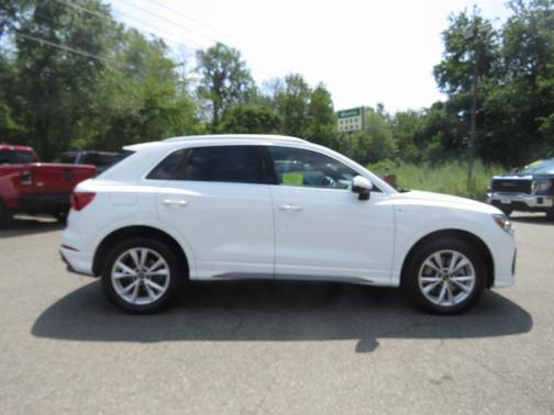 2023 Audi Q3 Premium 45 TFSI S line quattro Tiptronic