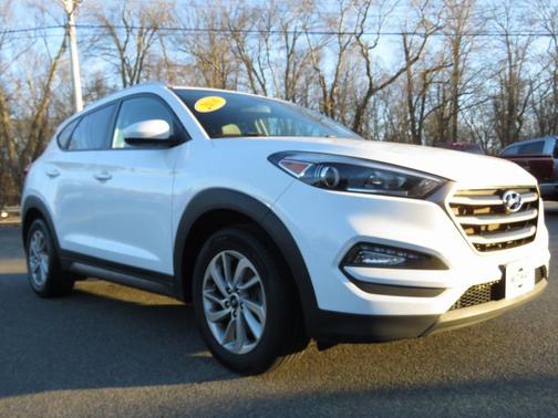 2016 Hyundai TUCSON SE