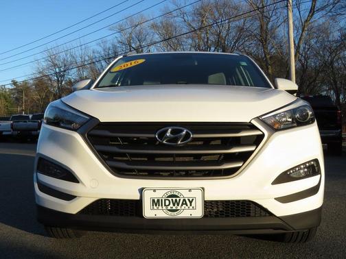 2016 Hyundai TUCSON SE