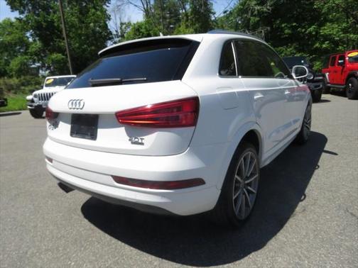 2018 Audi Q3 2.0T Premium Plus