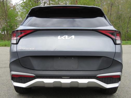Everlasting Silver 2023 Kia Sportage EX