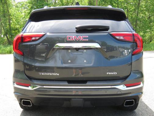 Graphite Gray Metallic 2019 GMC Terrain Denali