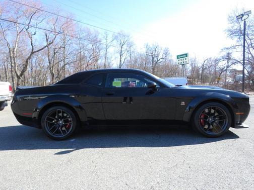 Granite Pearlcoat 2021 Dodge Challenger R/T Scat Pack Widebody