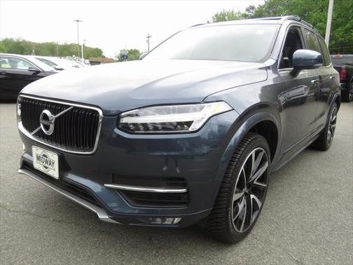 2019 Volvo XC90 T6 Momentum