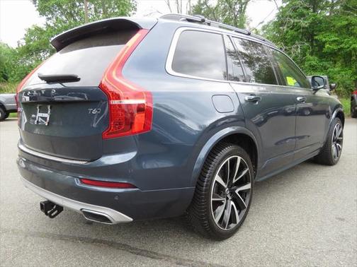 2019 Volvo XC90 T6 Momentum