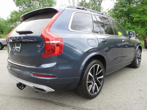 2019 Volvo XC90 T6 Momentum