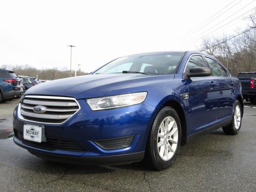 2013 Ford Taurus SE