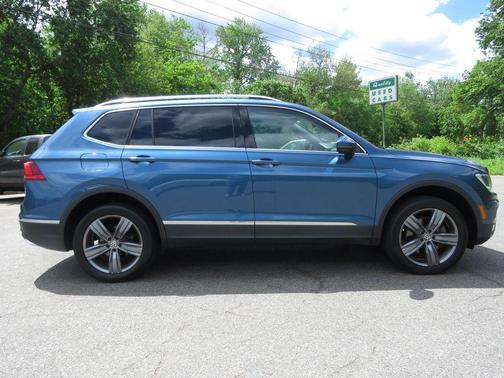 Silk Blue Metallic 2020 Volkswagen Tiguan 2.0T SEL