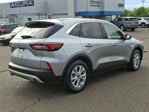 Iconic Silver Metallic 2024 Ford Escape Active