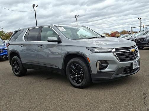 2024 Chevrolet Traverse LS