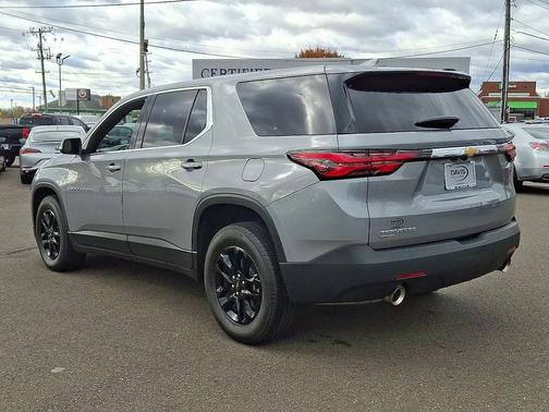 2024 Chevrolet Traverse LS