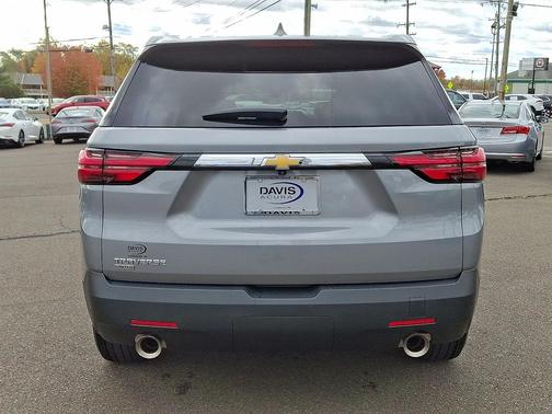 2024 Chevrolet Traverse LS