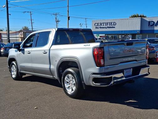2024 GMC Sierra 1500 SLE