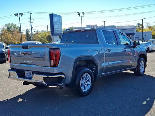 2024 GMC Sierra 1500 SLE