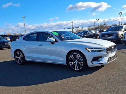 2021 Volvo S60 Recharge Plug-In Hybrid T8 Inscription