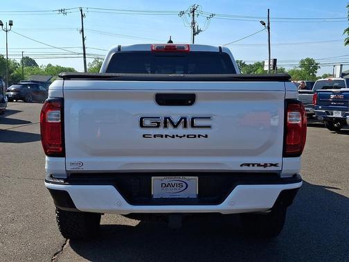 Summit White 2024 GMC Canyon AT4X