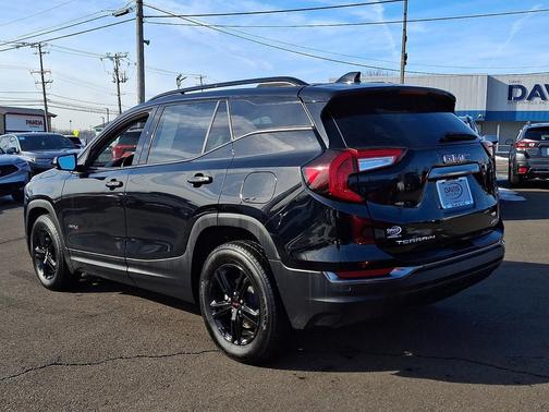 2024 GMC Terrain AWD AT4