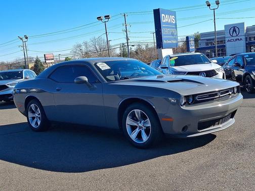 2018 Dodge Challenger SXT