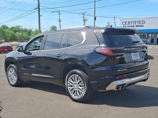 2024 GMC Acadia Denali